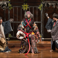 浅草紅團舞台写真